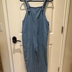 Girls Old Navy Light Blue Denim Jumpsuit in size XXL (16)